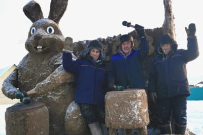 в Якутії майстер створив скульптуру кролика з гною 