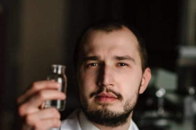 Бижан Шаропов