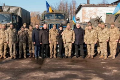 Петр Порошенко и украинские защитники