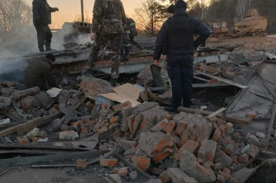 Последствия попадания авиаракет оккупантов в промышленное здание в н.п. Семеновка