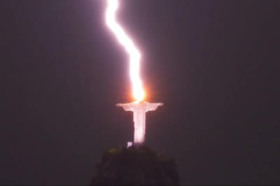 Статуя Христа