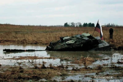 россияне показали "захваченный" под Бахмутом танк Leopard 2