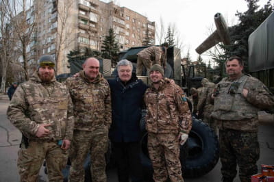 Петро Порошенко з військовими