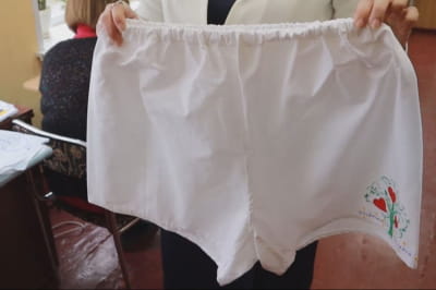 Вчителі та діти волонтерять