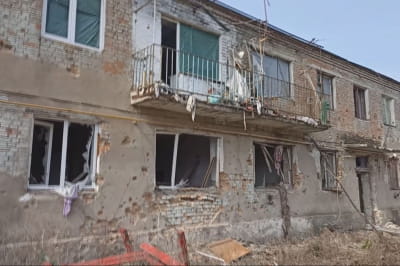 зруйнована будівля