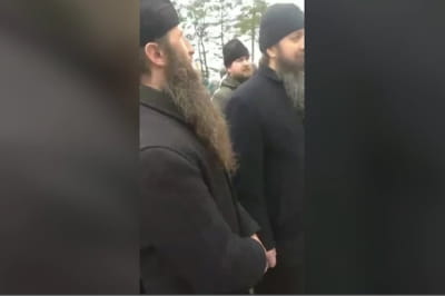 Попы УПЦ мп ударили ребенка