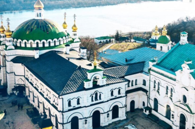 служба в Лаврі