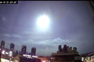 Вспышка в небе над Киевом