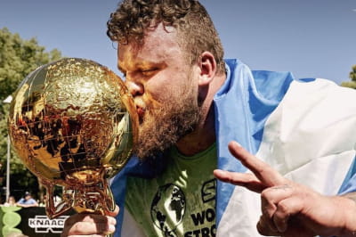 Том Столтман