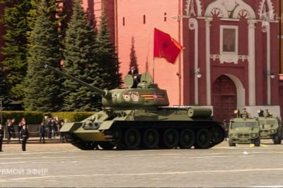 Т-34-85 на красной площади