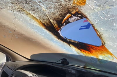 Сгоревший автомобиль