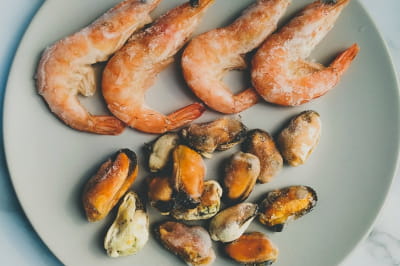 Креветки и мидии