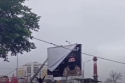 Знімають плакат вагнера