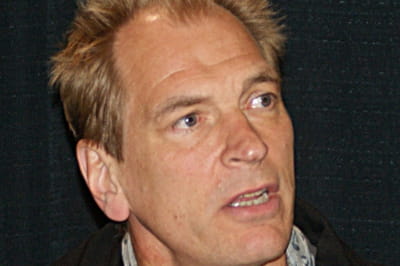 Джулиан Сэндс