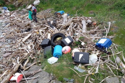 Прибирання пляжу 