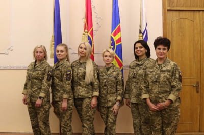 У Міноборони презентували нову літню жіночу форму