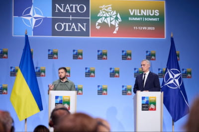 Незламна країна