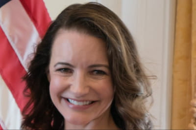 Кристин Дэвис