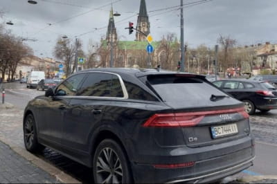Audi Q8