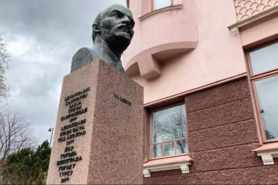пометник Ленину в финском городе Турку
