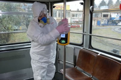 борються з поширенням інфекції