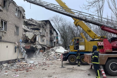 Знайдено тіло третьої жертви російського удару у Селидовому