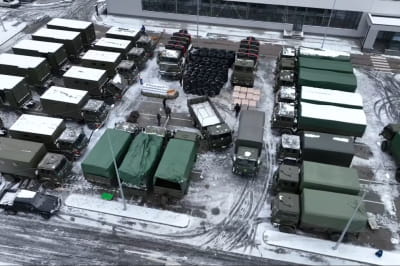 Порошенко везе рекордну партію техніки