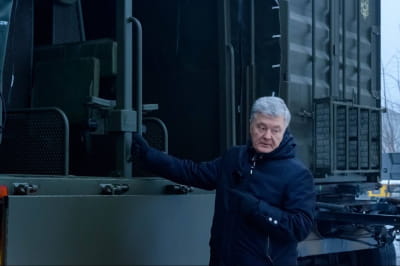 Порошенко і вантажівки 