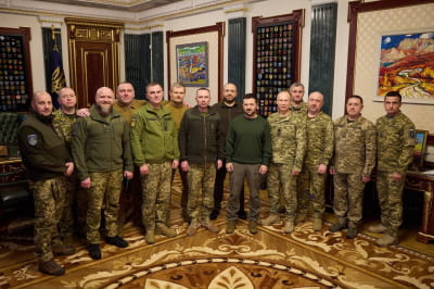Зеленський та військові командири
