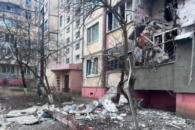 Последствия вражеских обстрелов в Херсоне