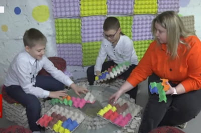 У вінницькій школі облаштували паперовими меблями укриття 