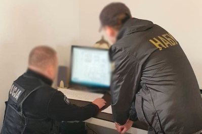 Обшуки НАБУ та польських правоохоронців