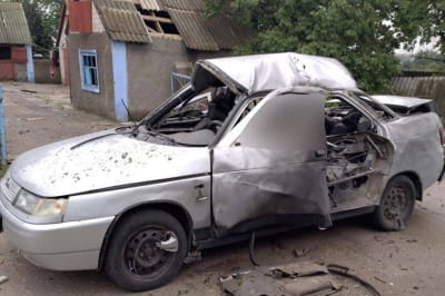 рашисти дроном атакували цивільну автівку
