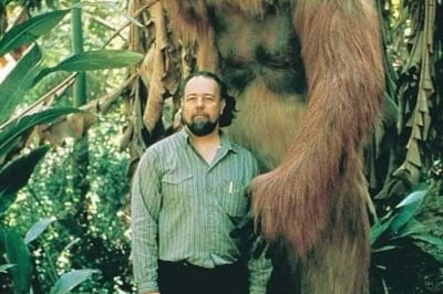 Самый известный примат. Гигантопитек, который имел 10 футов в высоту и весил более 500 фунтов, жил примерно от 2 миллионов до 300 000-200 000 лет назад.