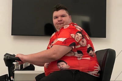 Николас Перри