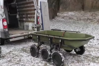 Наземный дрон-амфибия