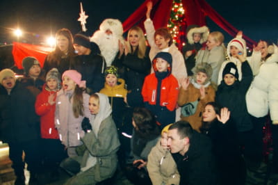 Святий Миколай вітає дітей