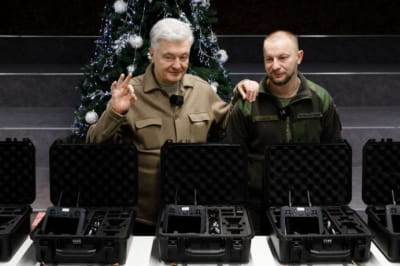 Порошенко привіз дрони