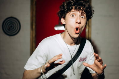 Співак Муаяд