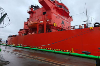 танкер Eco Wizard