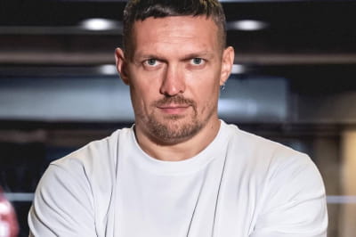 Александр Усик