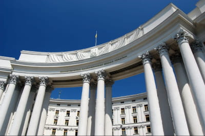 МИД требует усиления санкций в отношении рф