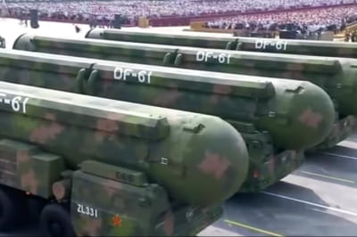 Китай показав нову ракету DF-61