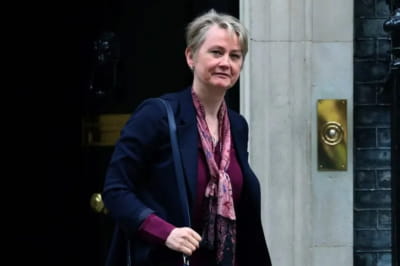 Глава МЗС Британії Іветт Купер