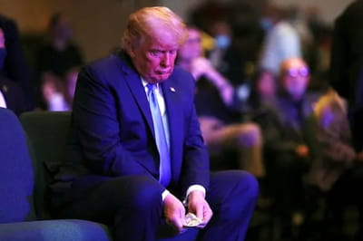 Трамп подав позов на $15 млрд