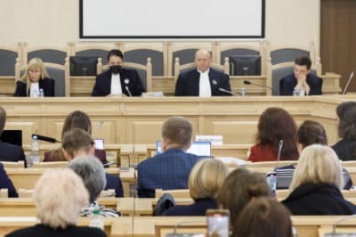 Рассмотрение иска Порошенко к президенту Украины