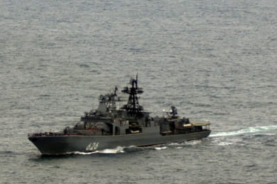 Британский эсминец перехватил корабль рф