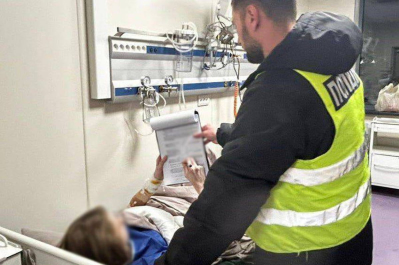 Полицейские сообщили о подозрении подростку, который в школе с ножом напал на учительницу и одноклассника