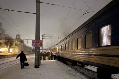 Відновлено рух потяга, який рф обстріляла на Харківщині