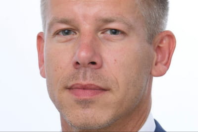 Петер Мадяр